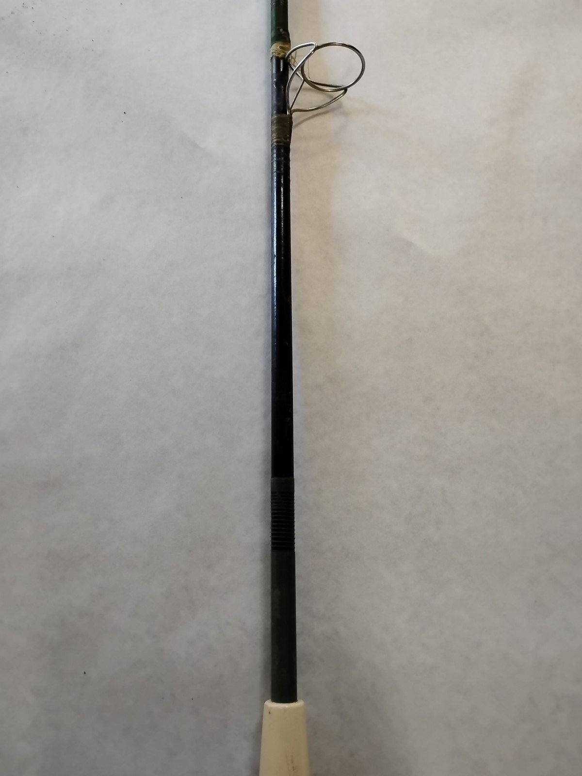 One Piece 6′ 4″ 20-50 Lb Heavy Duty Rod
