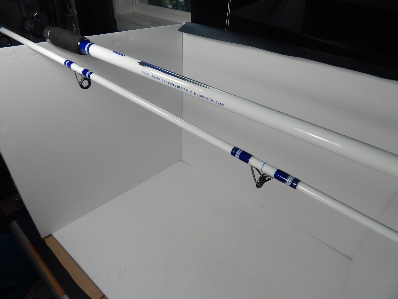 OKUMA TUNDRA 10′ SURF SPINNING ROD, 2pcs. Line 25lbs,Lure 2.5 oz.