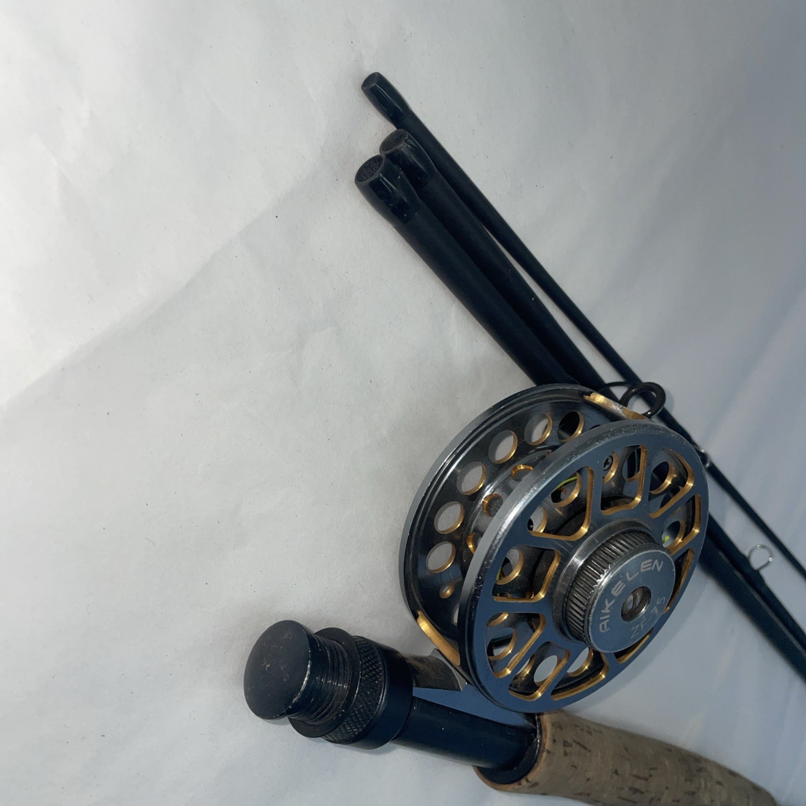 G Loomis FR 1085-4 GL3 Fly Rod9′ #5 Line W/ Aikelen ZF-75 Reel