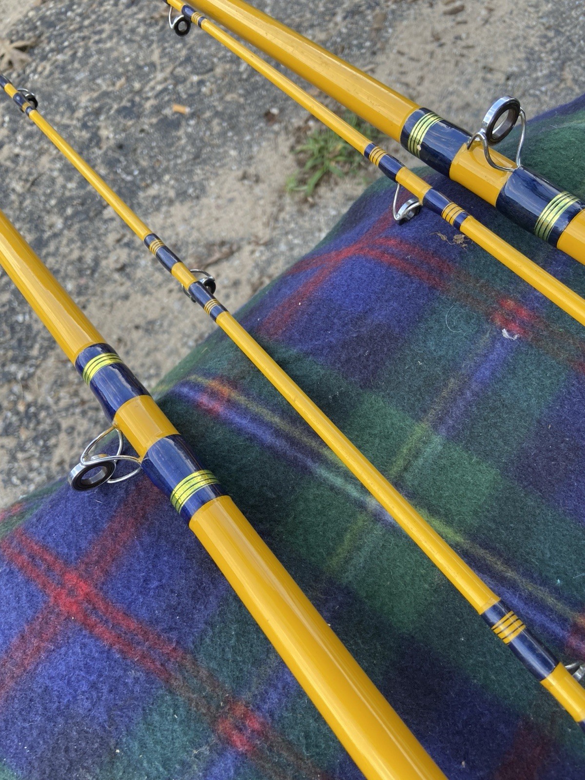 PAIR OF TRAVERSE BAY TACKLE 8’6″ TROLLING DOWNRIGGER SLAMMER RODS