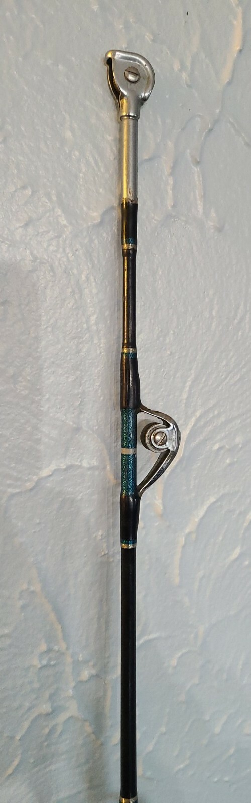 Shakespeare Tidewater – BTW56AR 5′ 6″ 40-80Lb – All Roller 1 Piece Fishing Rod