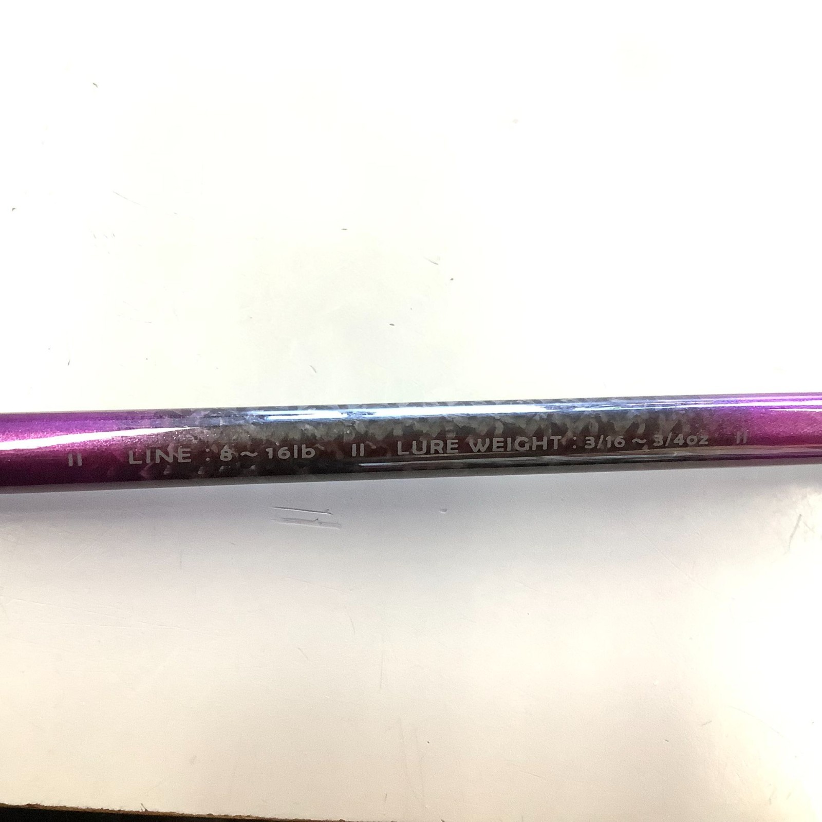 6’6 Gamakatsu Fishing Rod Luxxe Avenge Bait Casting 2 Piece Med-Light (B66M-R)