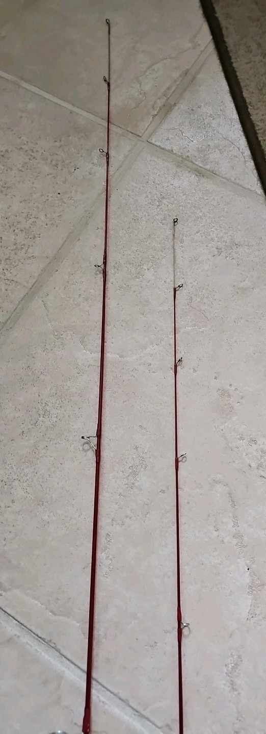 2 MASTER RODS (NEW) 48″ AND 36″ Long.. 2 REELS 1 QUANTUM 1 SILSTAR #2