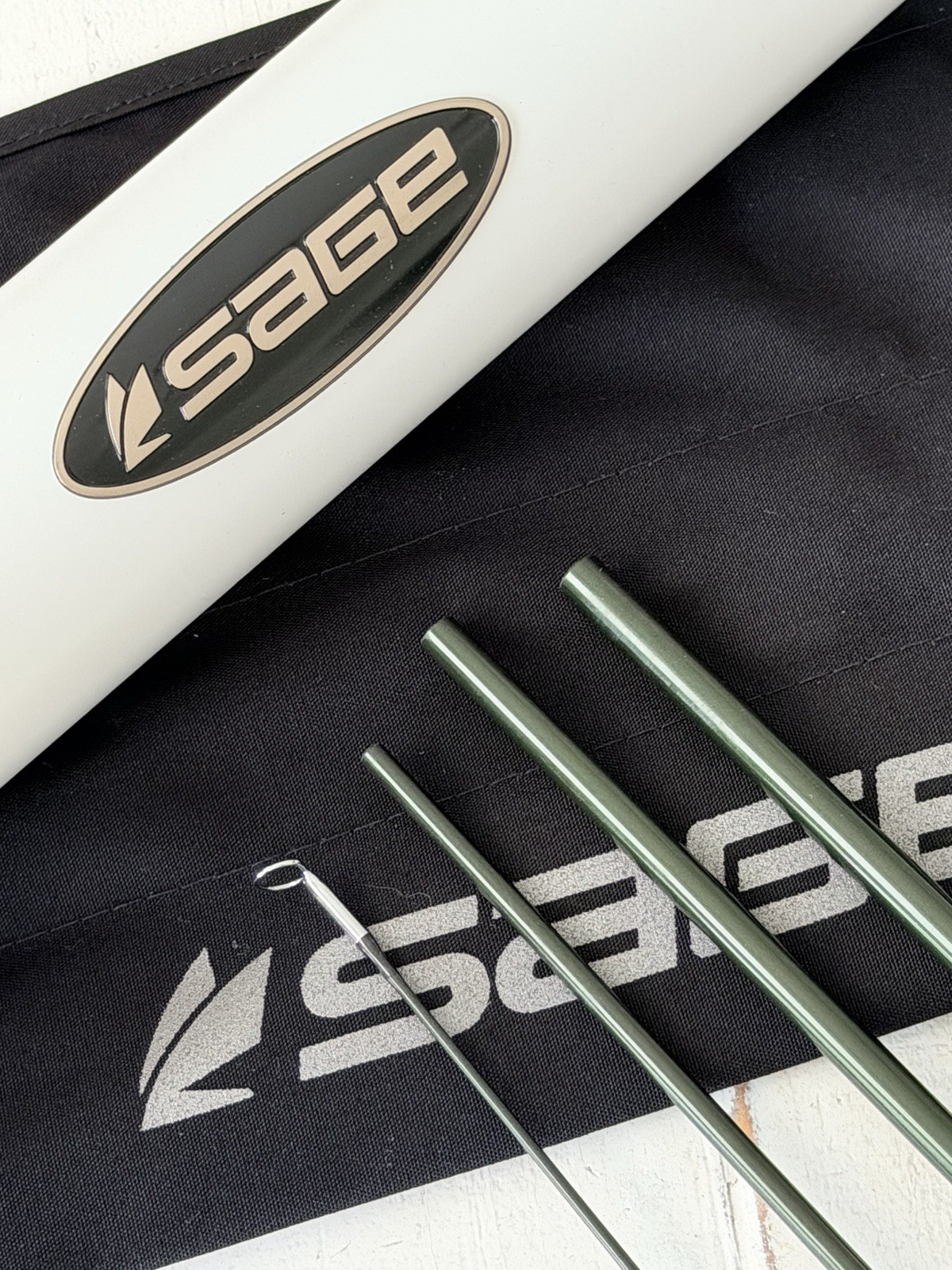 **BEAUTIFUL** 🔥 SAGE R8 Core 9wt. 9’ft~4Pc FlyRod!! 🔥~LEGENDARY~🔥