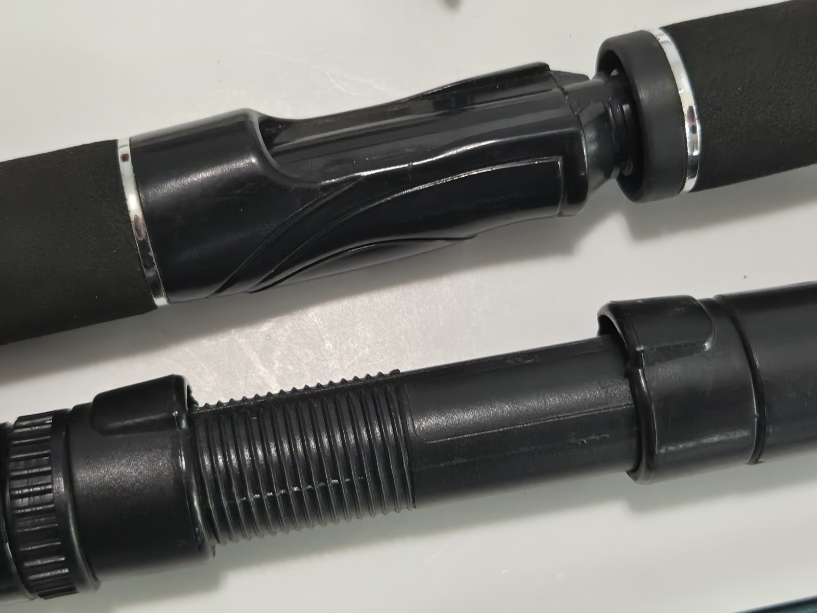 Lot (2) Zebco Spinning Rods Medium Light 2PC RT Series 5.5′ & #1052 5′