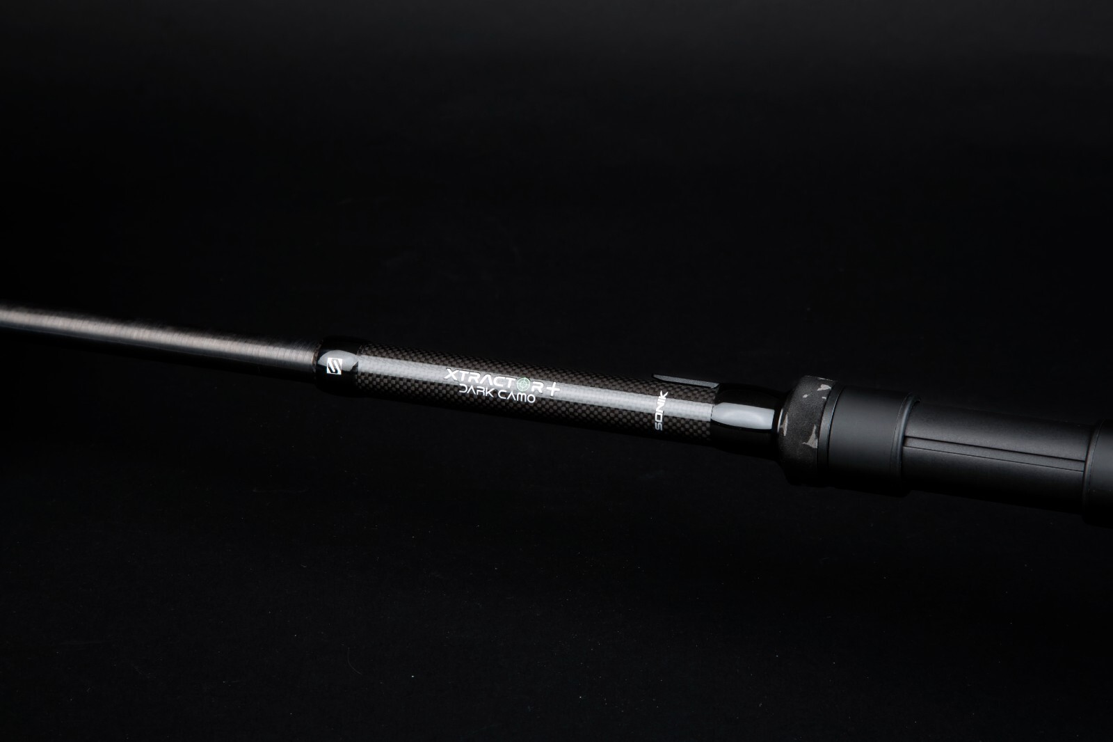 NEW 2025 Sonik Xtractor+ DARK CAMO Carp Rods – All Sizes – (AC0161 – AC0165)