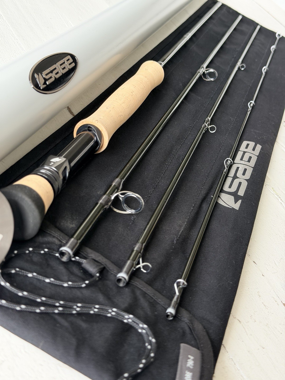 **BEAUTIFUL** 🔥 SAGE R8 Core 7wt 9’ft FlyRod!!🔥~LEGENDARY~🔥