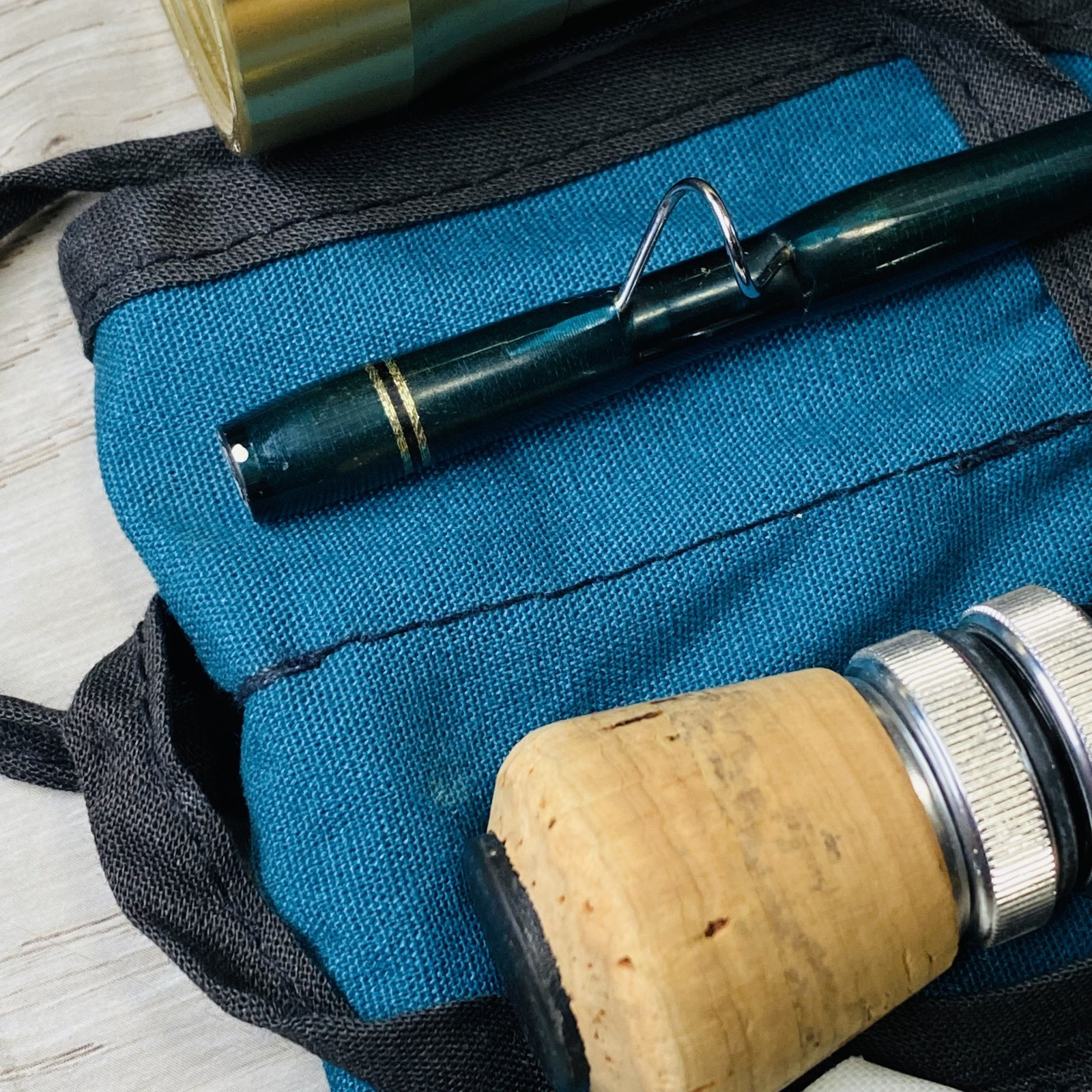 Sage Graphite IV 890 SP+ Fly Rod. 9 8wt. W/ Tube Sock.