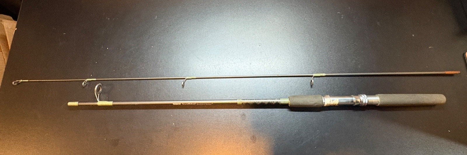 Vintage Zebco SPORTFISHER Combo Series 6′ 2PC Gray Medium Action Spinning Rod