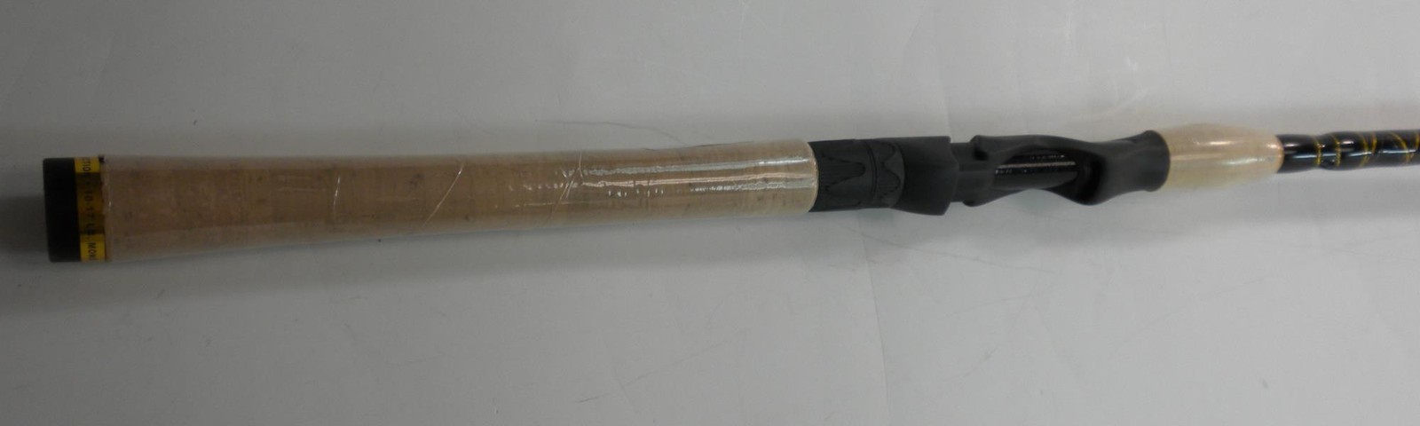 Penn 1017S70M Battle IV Spinning Rod 7 ft 1 pc 10-17lb Line Class