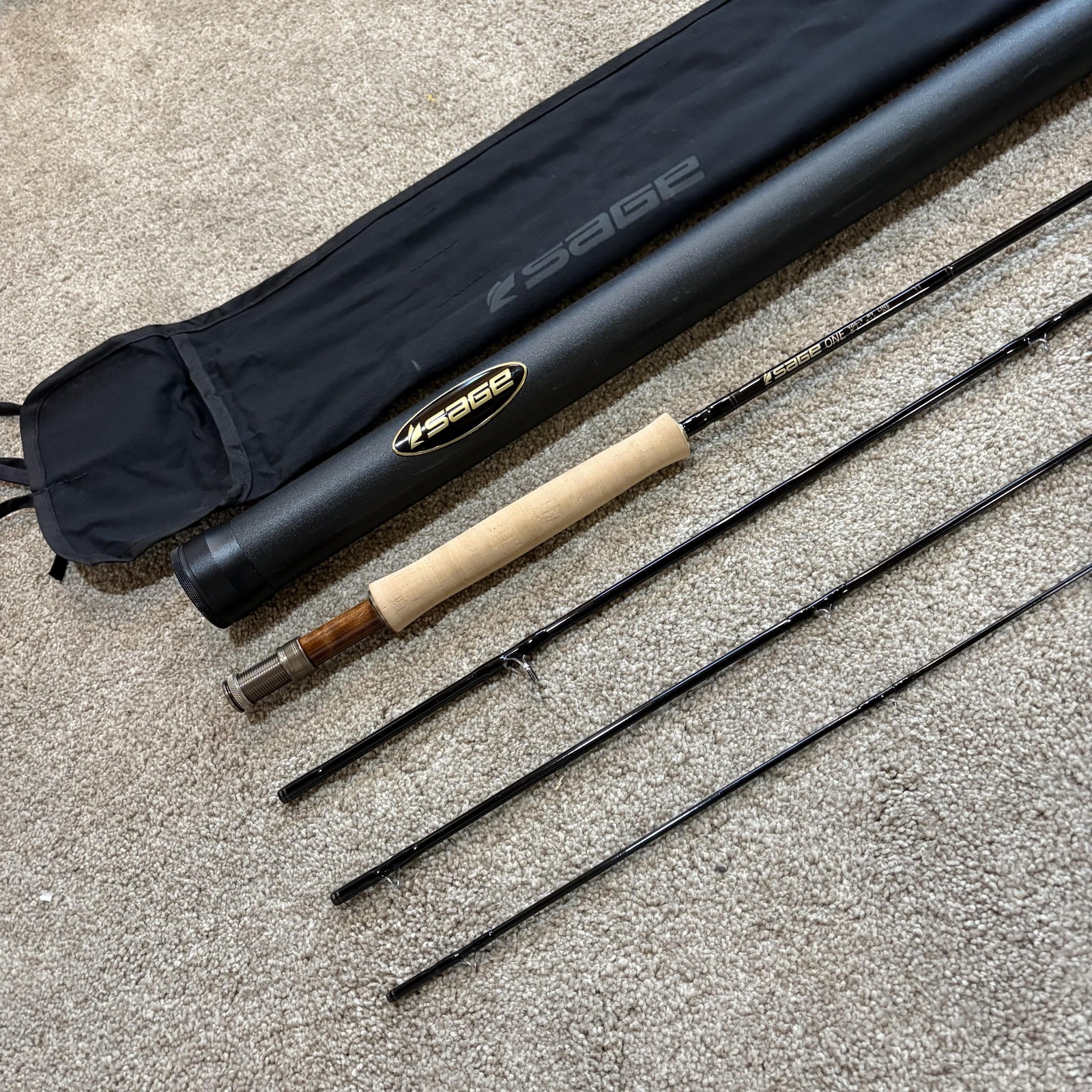 Sage ONE 486-4 Fly Rod 8’6 4wt 4 Piece Black Konnetic Graphite Tube Sock