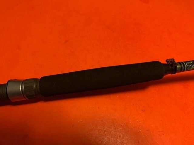 CUSTOM BUILT CALSTAR GRAFIGHTER GX7 7 FOOT 8 TO 20 LB. BAITCASTING FISHING ROD