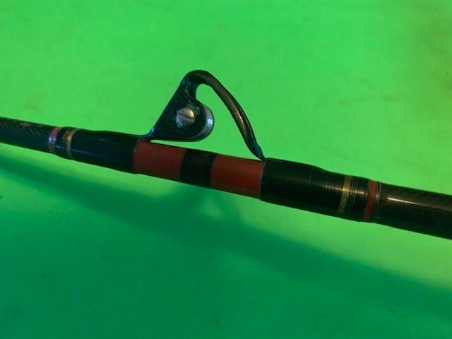 KUNNAN HOT RAIL SPIRALTECH GRAPHITE 5 FOOT 6 INCH 50 TO 130# RATED FISHING ROD