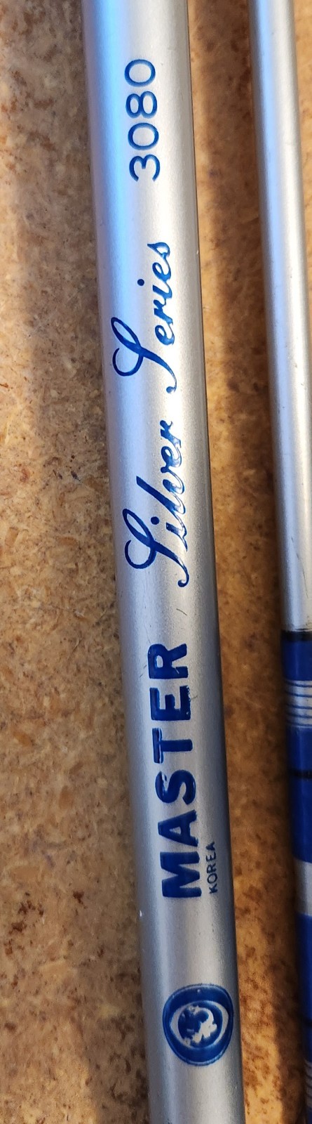 Master silver series model 3080 fiberglas fly rod 8ft (Made in Korea) – Lot 3822
