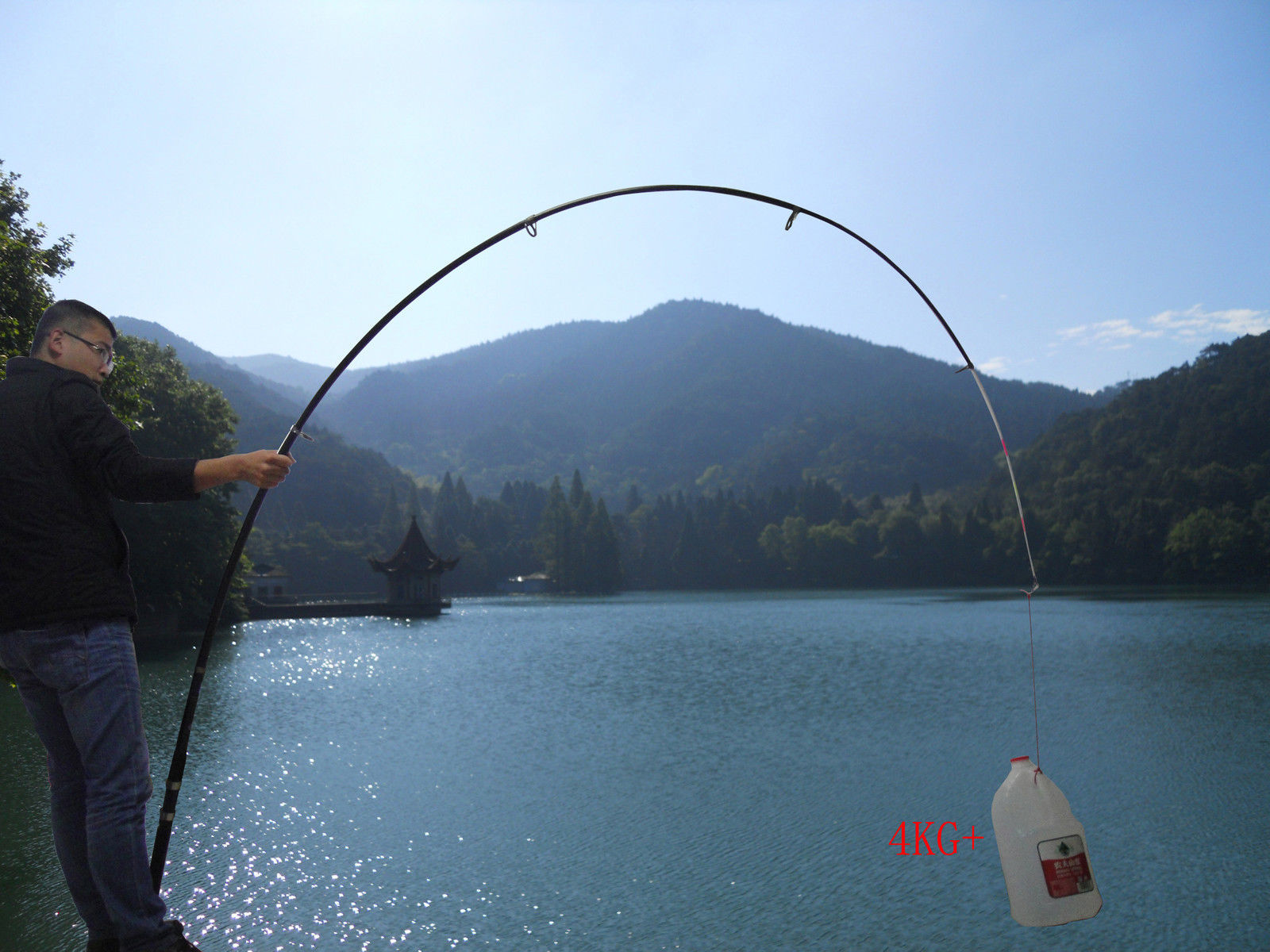 Superhard 2.7m 3m 3.6m 3.9m Telescopic beach spinning sea rod CW:200-300g