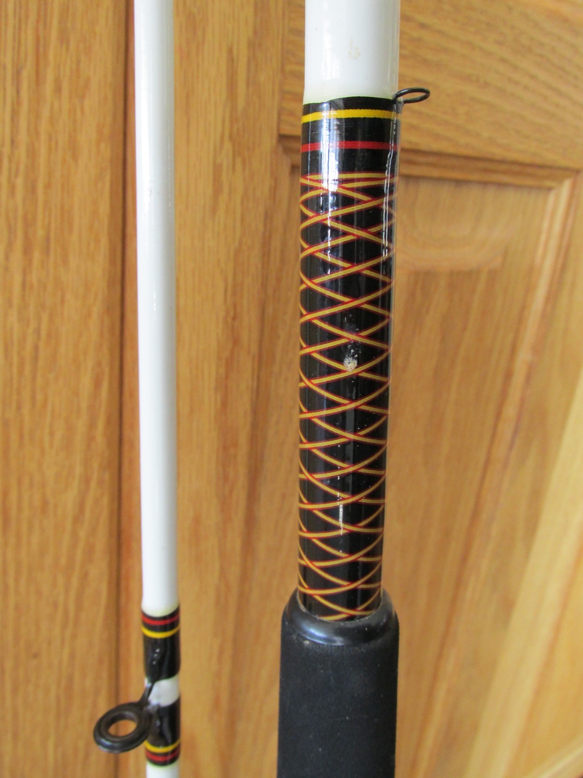 STRAIGHT BUTT! SHAKESPEARE UGLYSTIK CATFISH~8′ 2 pc~Casting Rod~Med Heavy USED