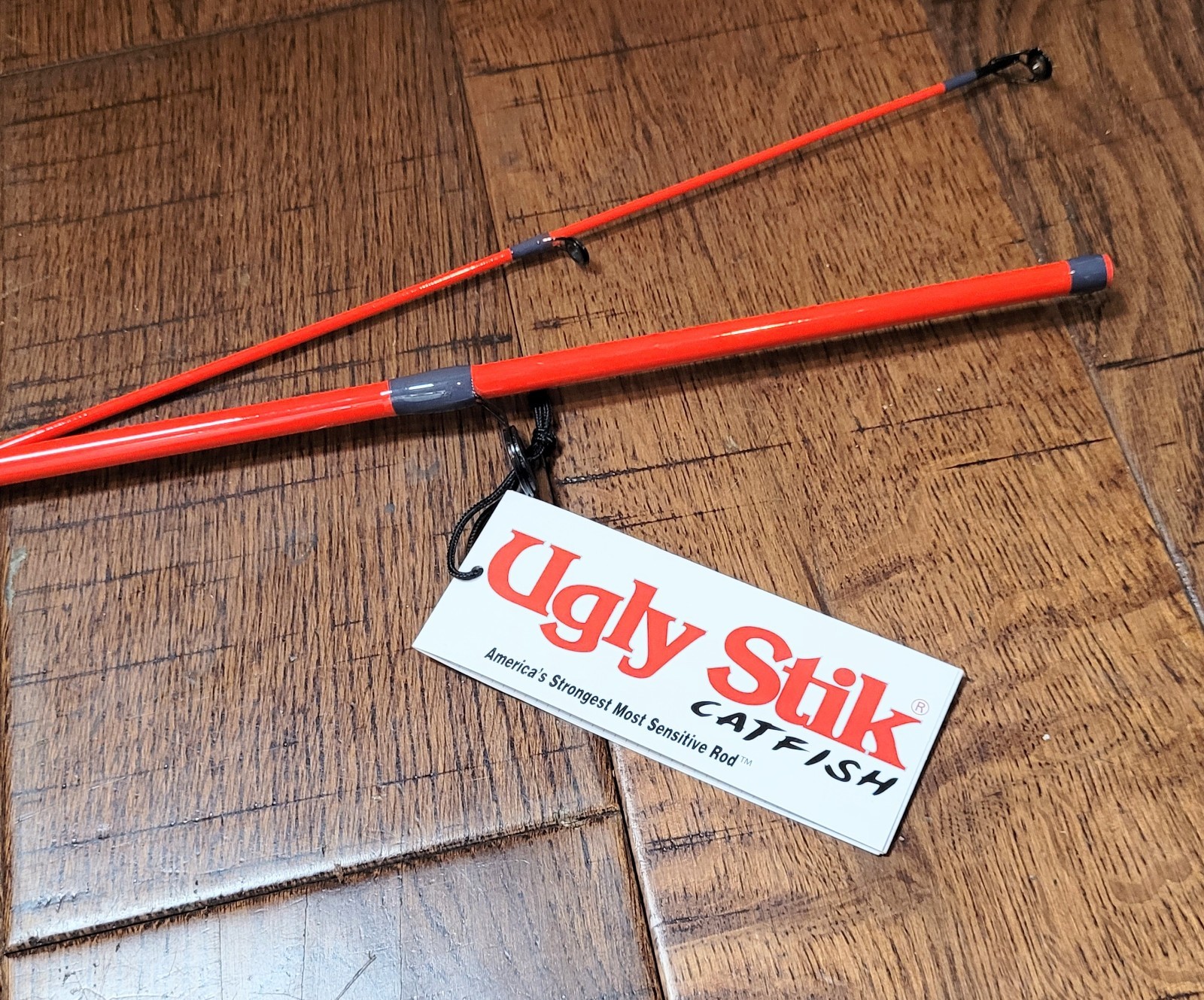 Shakespeare Catfish Durango Red DSP-60-2M Medium Action 6′ Spinning Fishing Rod