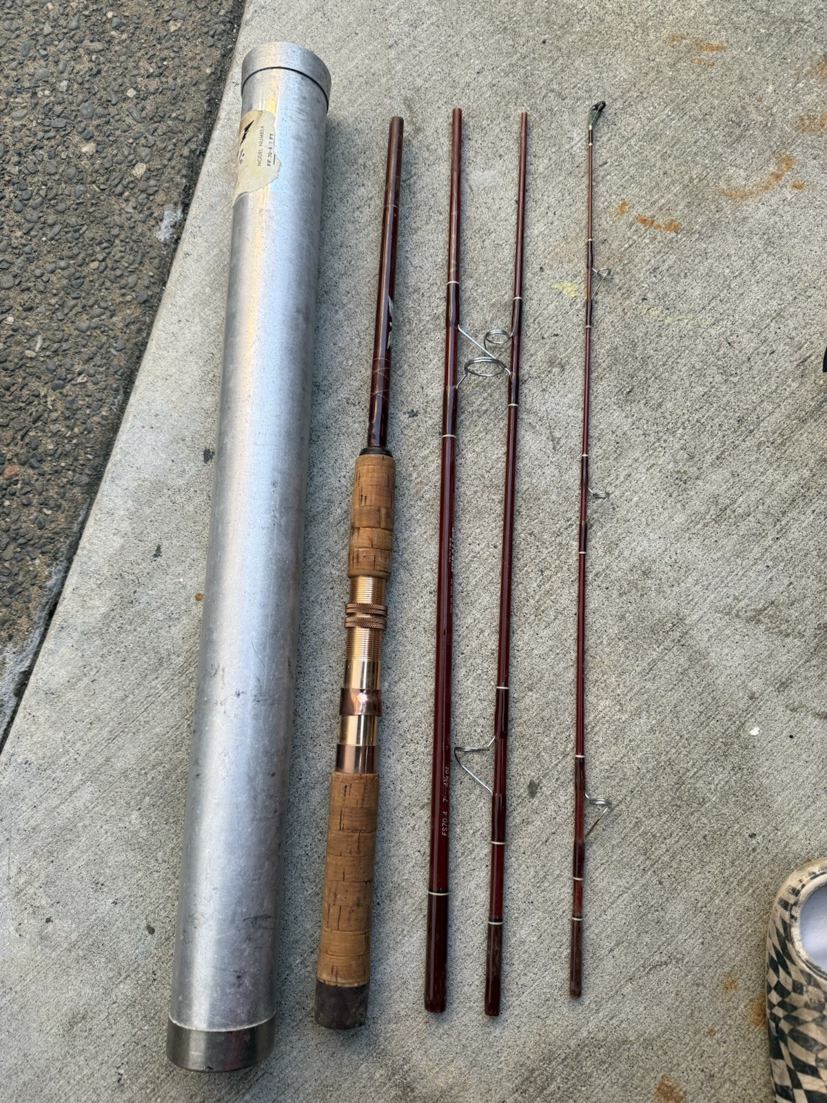 Fenwick FS70-4 7′ Fly rod 4 3/4 OZ Fly Fishing Rod With Case Missing Caps