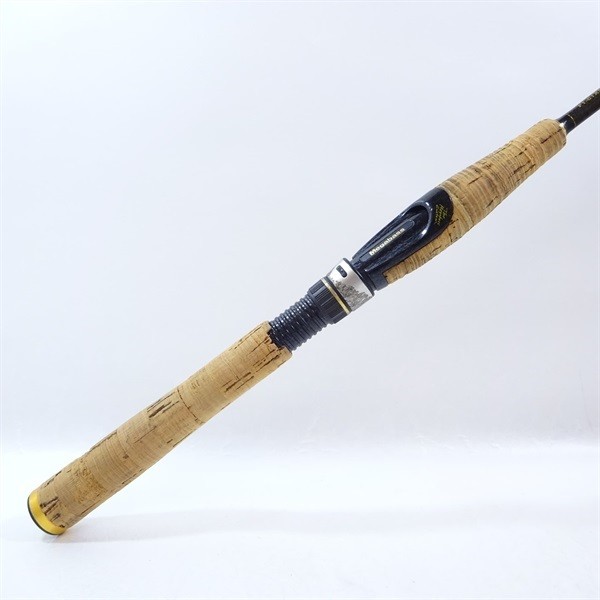 megabass Destroyer HT800X + KF1-61XS Cond/C