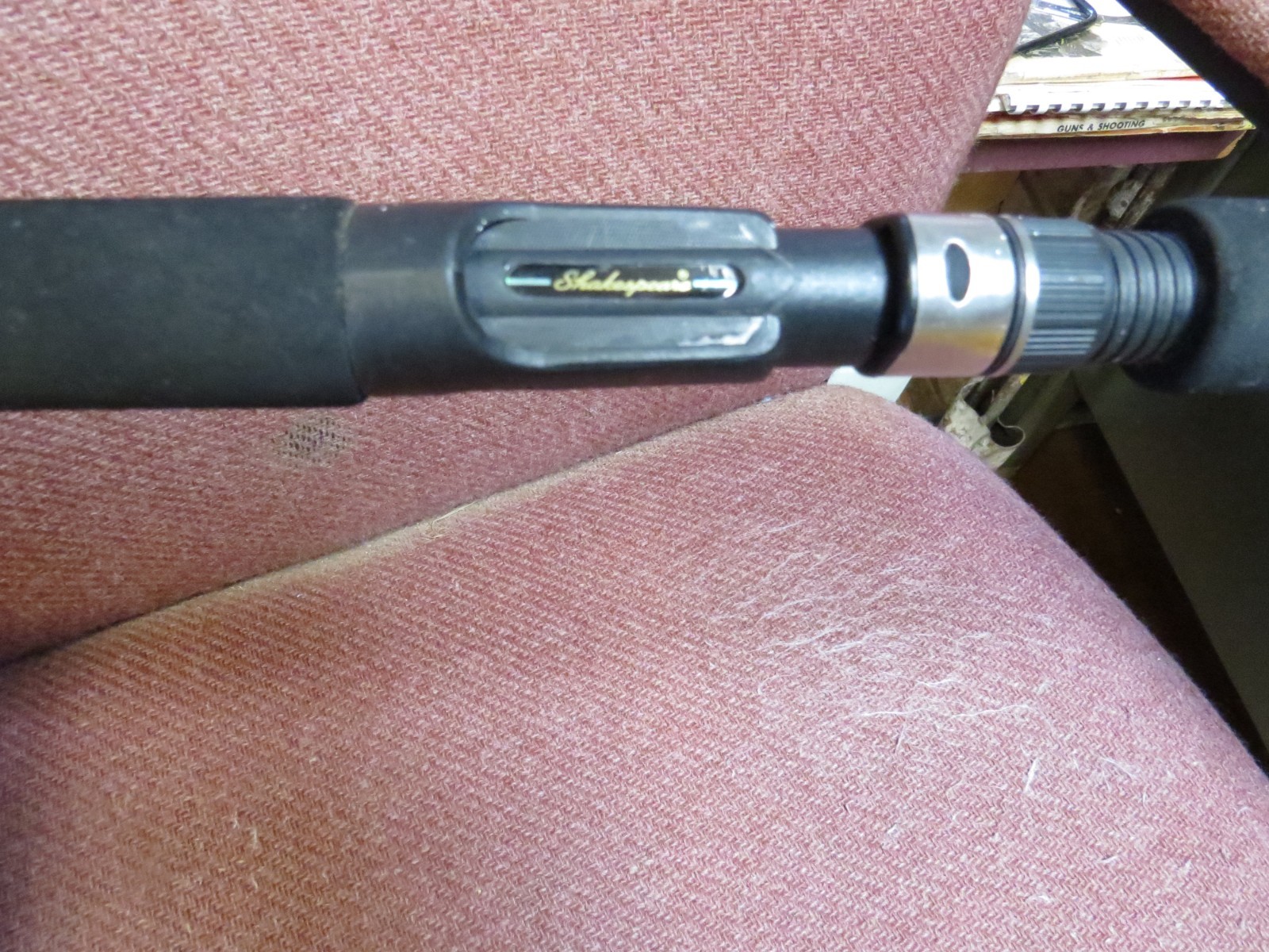 SHAKESPEARE CATFISH 7′ UGLY STICK SPINNING ROD One Piece, Very Nice!
