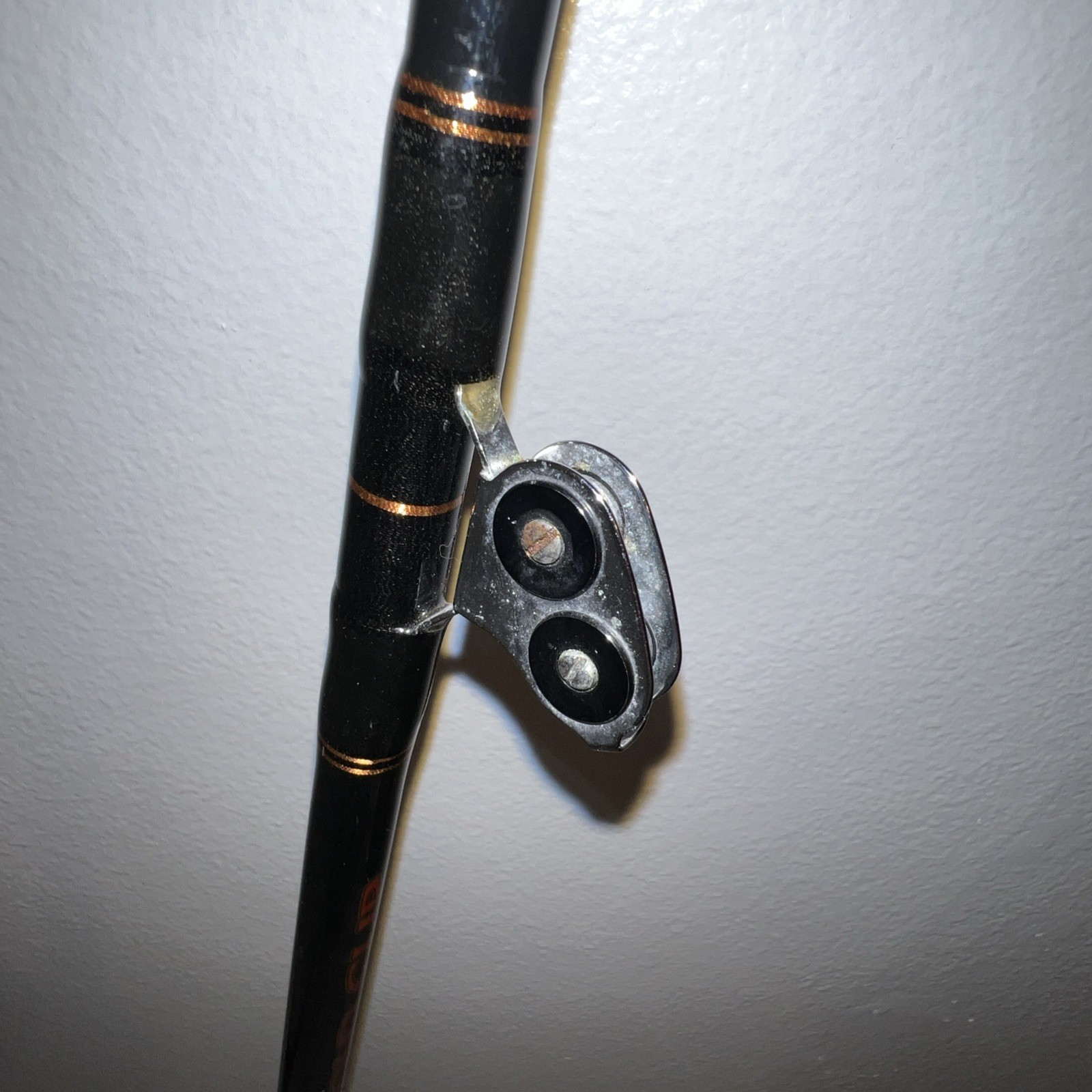 Bass Pro Shop Offshore Angler Gold Cup 20-50 Lb line 6’6” Rod