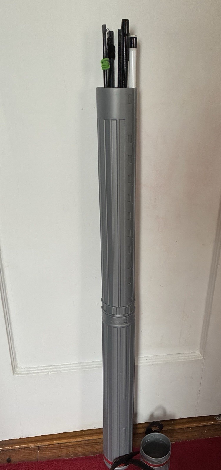 4 Spinning Rods Lot 7ft Ugly Stik GX2 Daiwa w/ Hard Tube Case