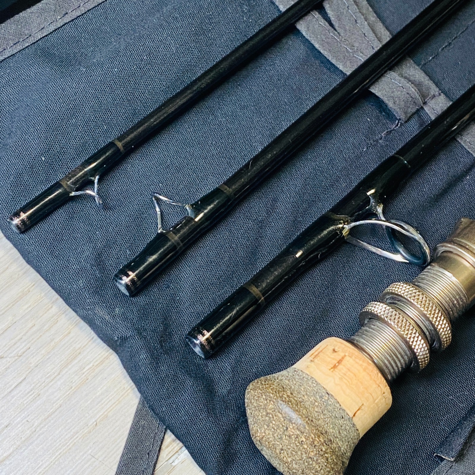 SAGE ONE 890-4 8wt 9’0″ Fly rod w/tube sock