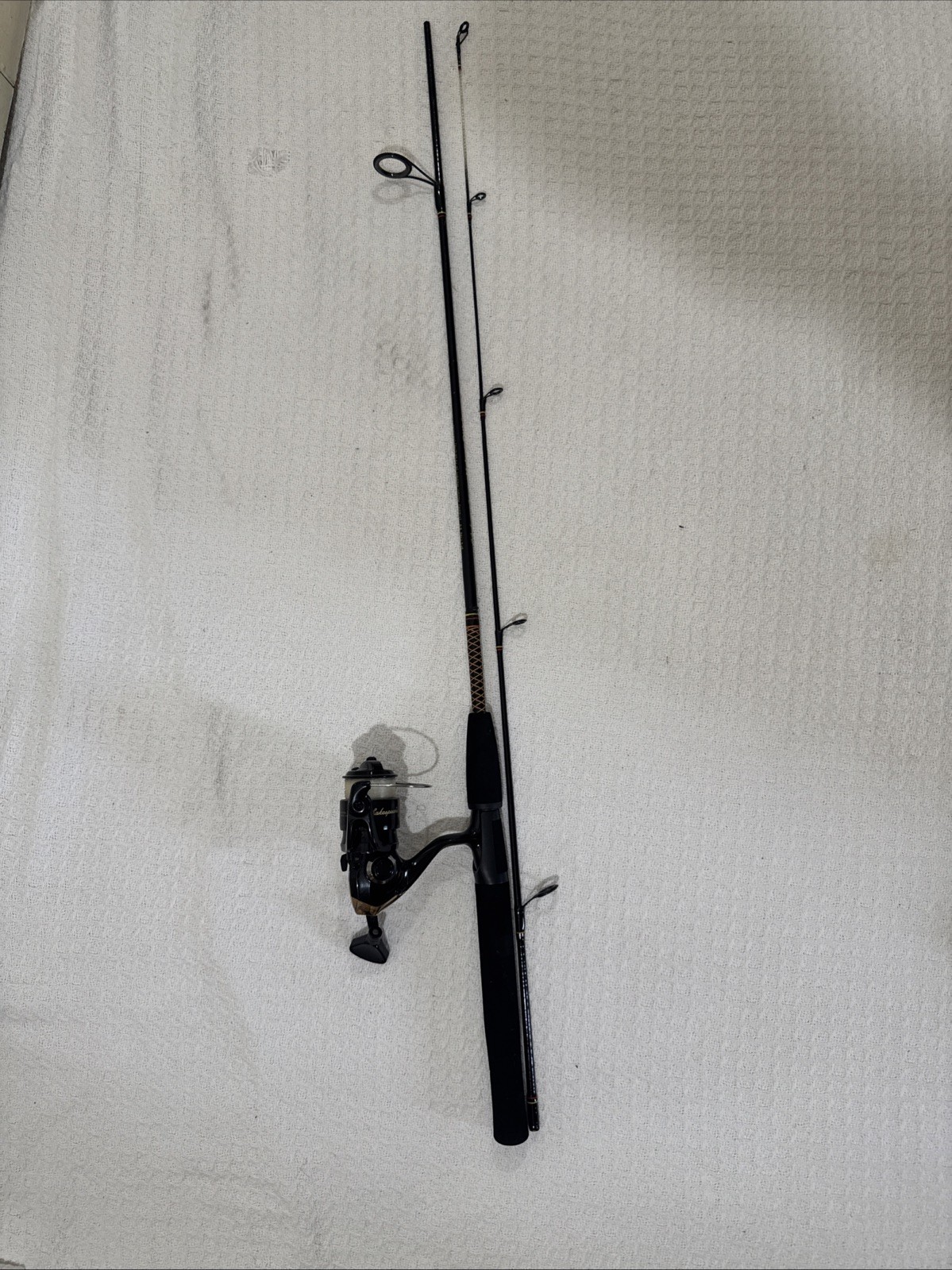 Shakespeare UGLY STICK SPL 1102 Fishing Rod 2-Piece Medium Action 6’0” Combo