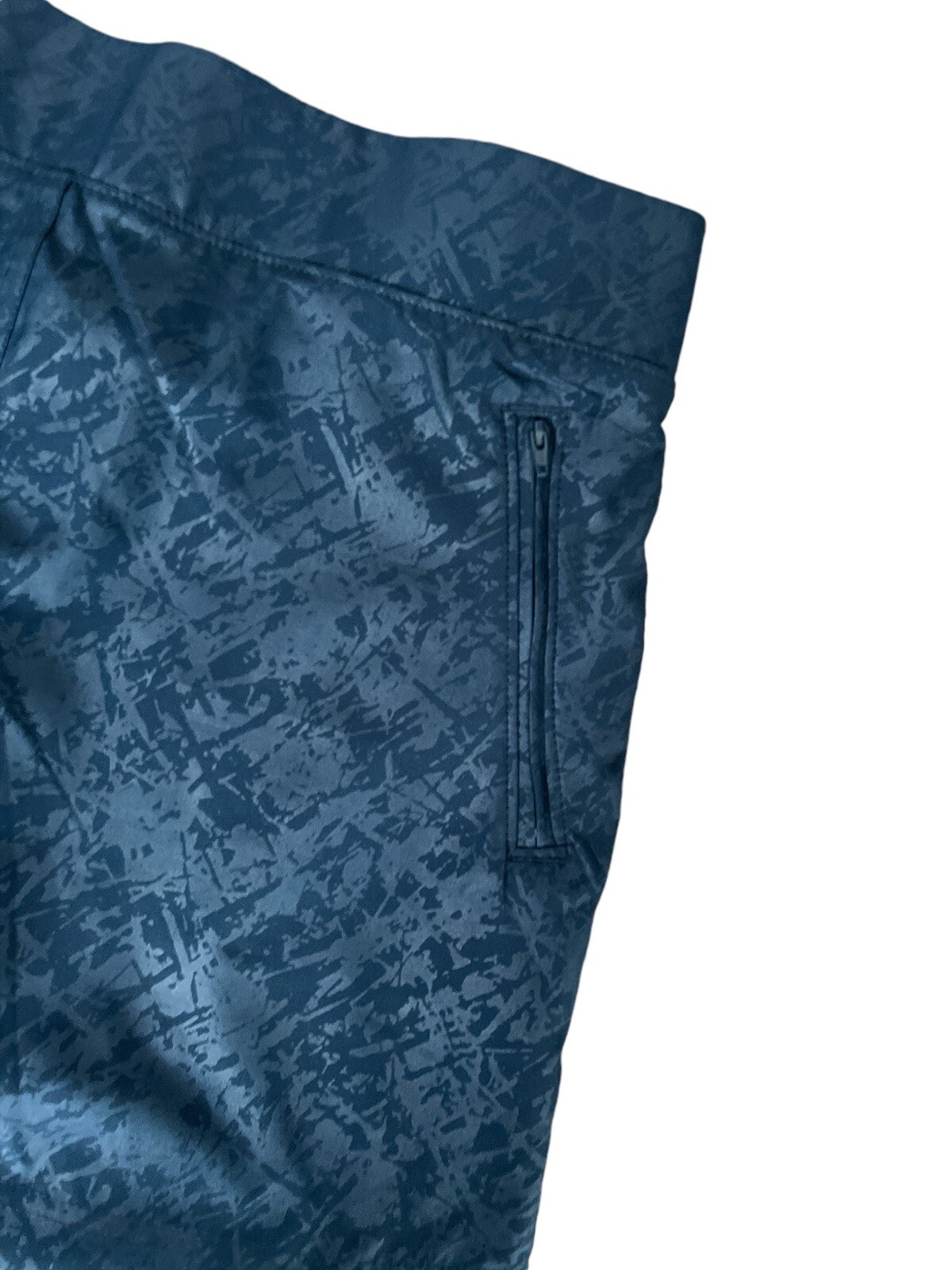 NWT Orvis Ladies Navy Shattered Glass Print Travel Skort, Size Medium
