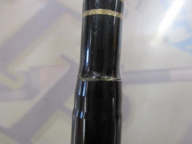 Les Zismore Bauhaus 58MH Black Pearl Clear Red Thread Bass Rod Used