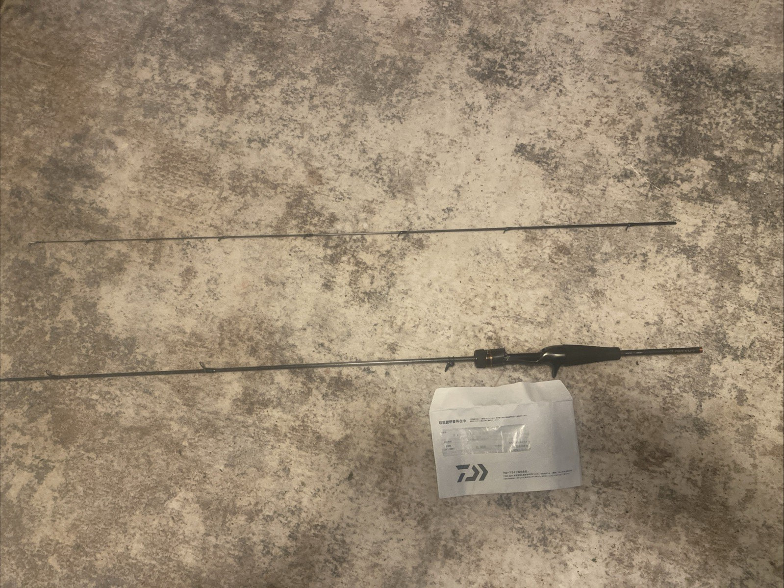 Daiwa Presso Air AGS 61LB – Top section is broke. Parts Only!