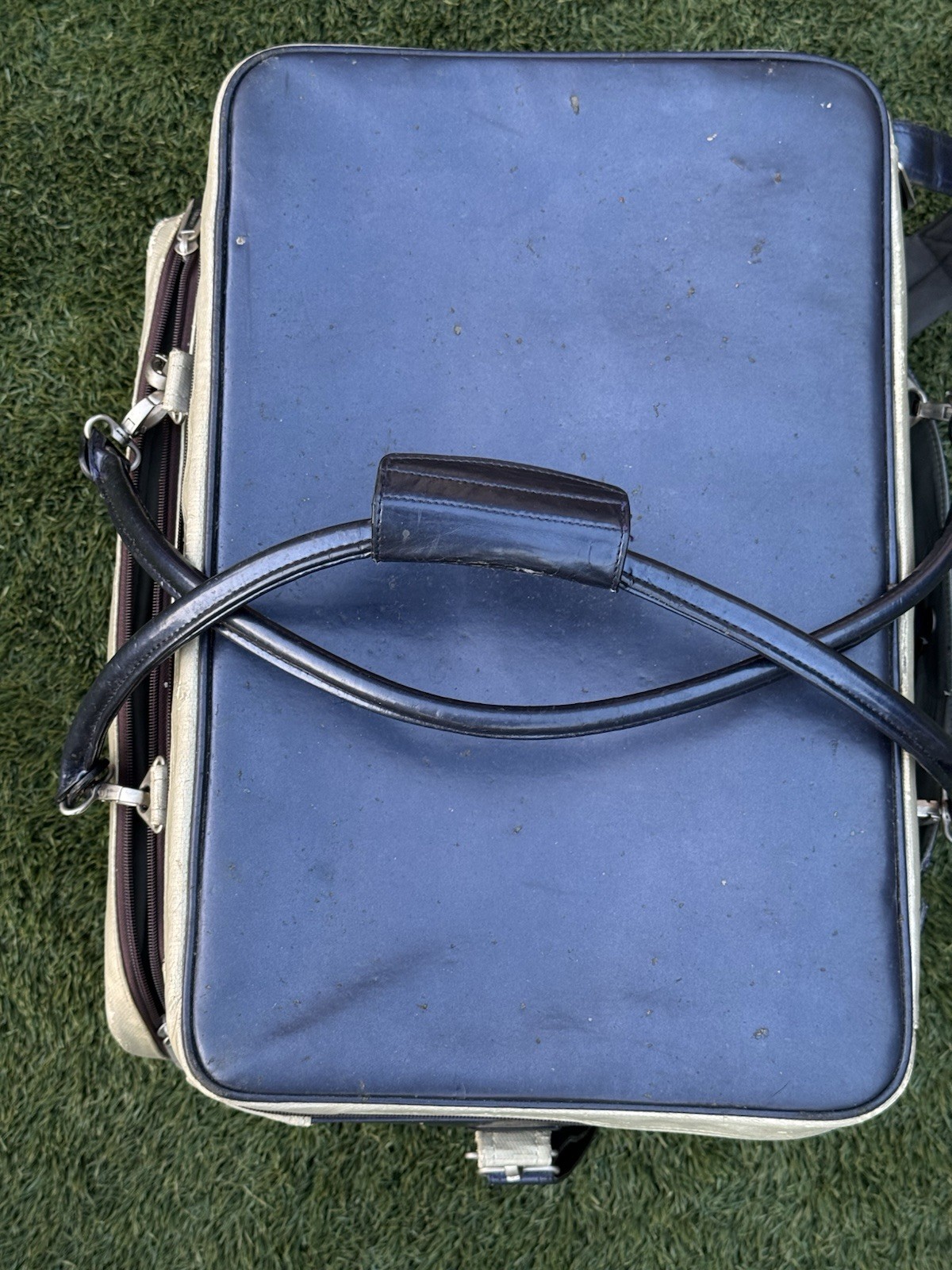 Used Shimano Herabuna Set – Rod Case, Bag, & Umbrella