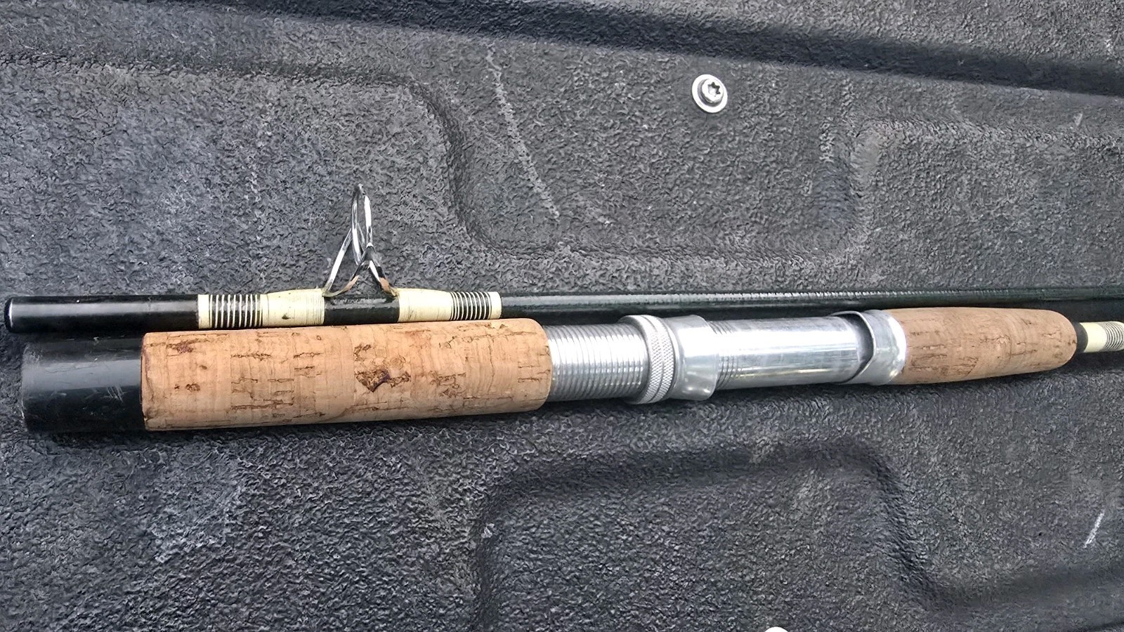 Vintage Shakespeare 2-Piece Wonderglass 6′ 6″ Fiberglass Fishing Rod
