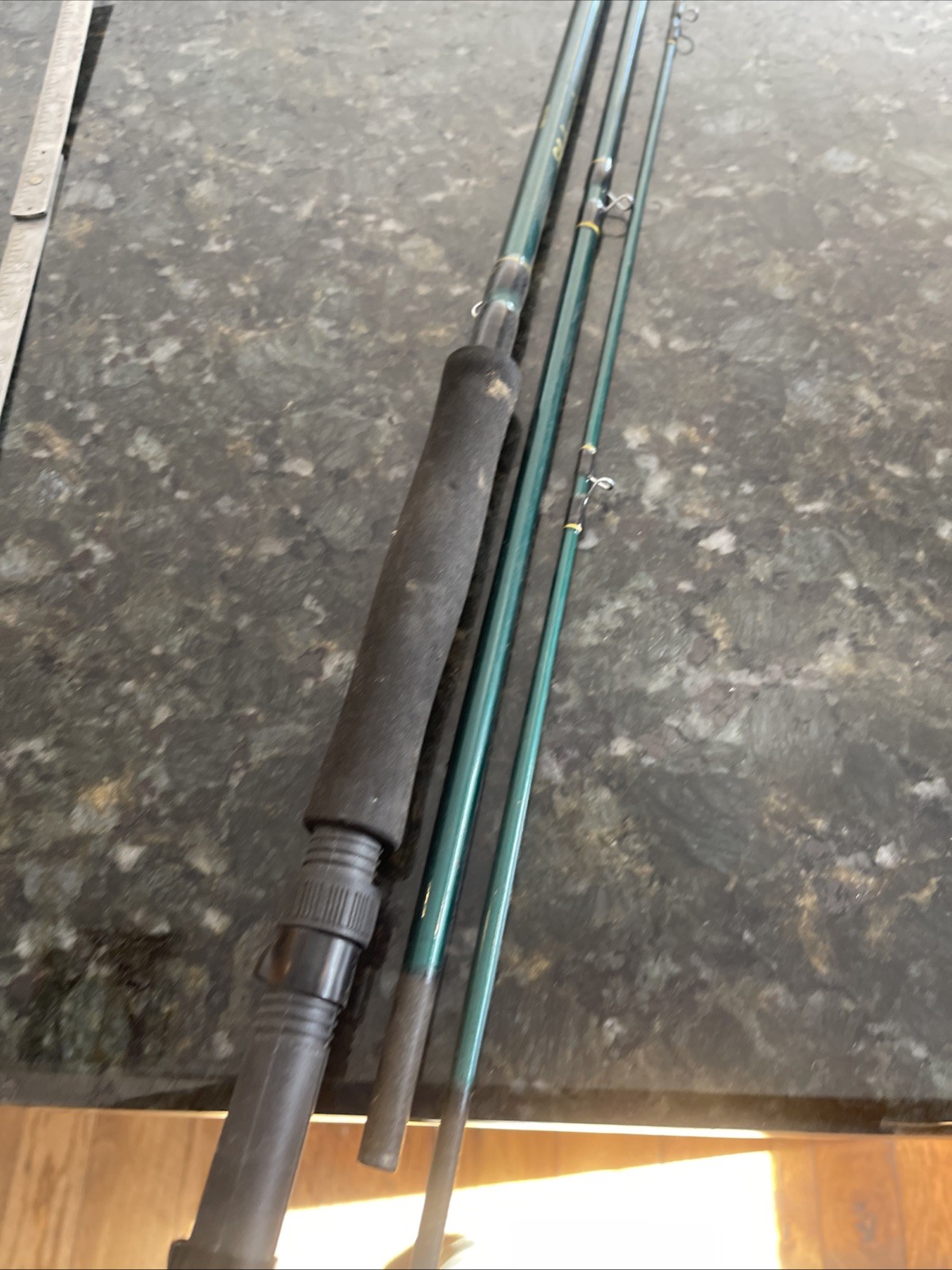 Shakespeare SKP8056-3 Fly Fishing Rod 3-Piece 8′ #5/6 Fly Line