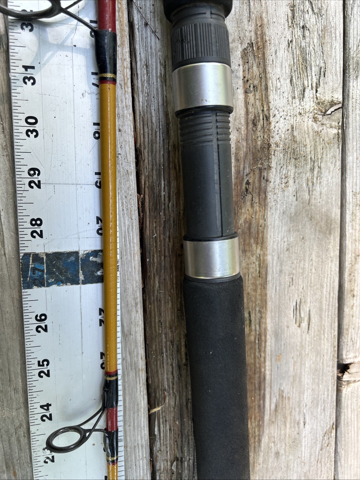 Shakespeare Two Piece Ugly Stick Tiger Bws2201–2 7 Foot Spinning Rod