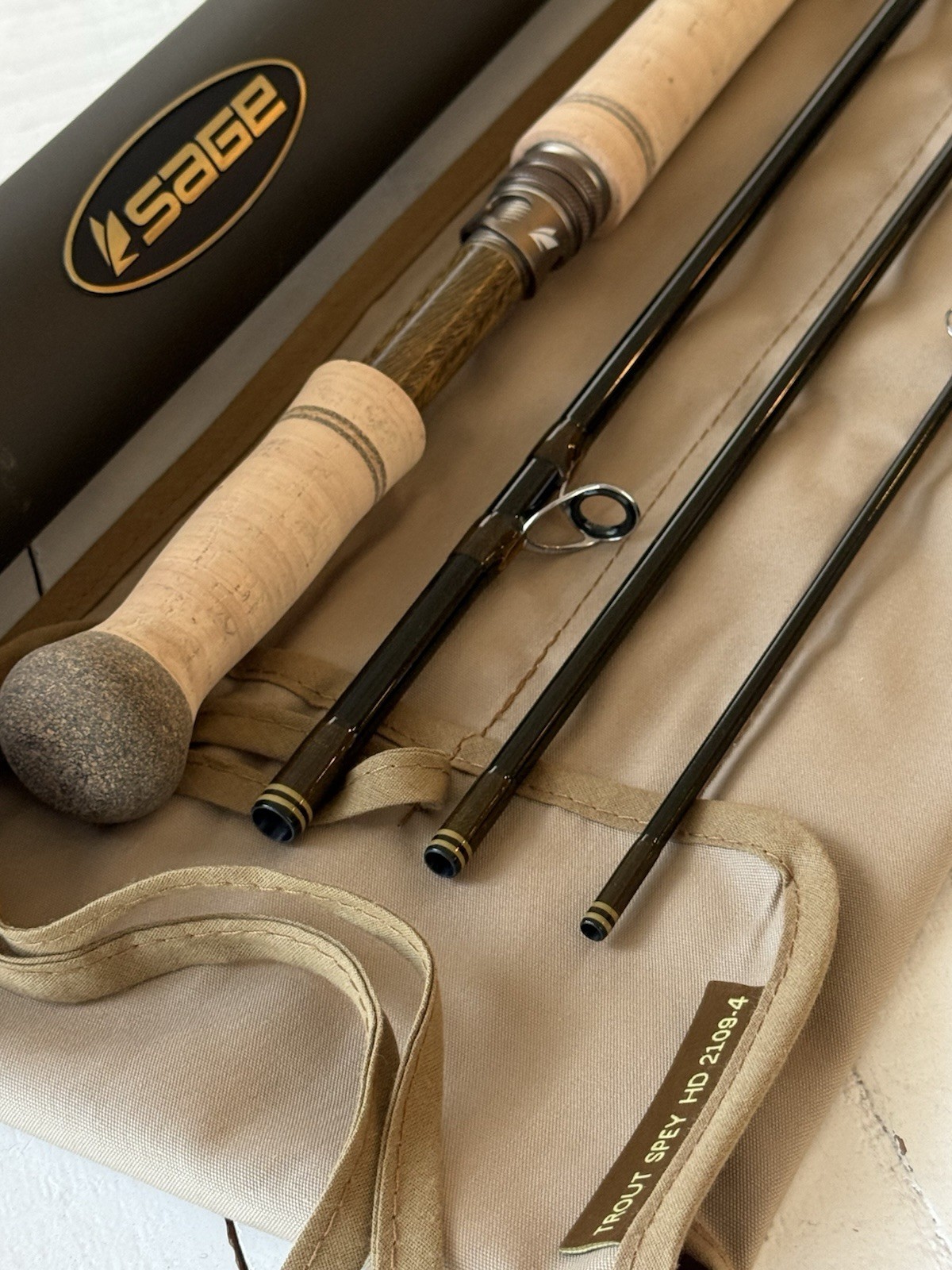 **BEAUTIFUL**~NEW~ SAGE TROUT SPEY HD 2wt 10’9”in FLY Rod!!🔥~LEGENDARY~￼￼