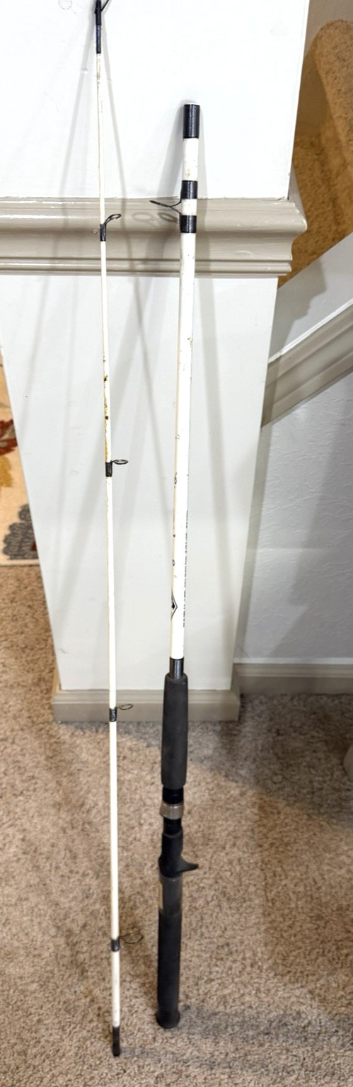 Shakespeare Tiger Spincasting TSC 66 2MH 6’6” Meadium Heavy Action Fishing Rod.