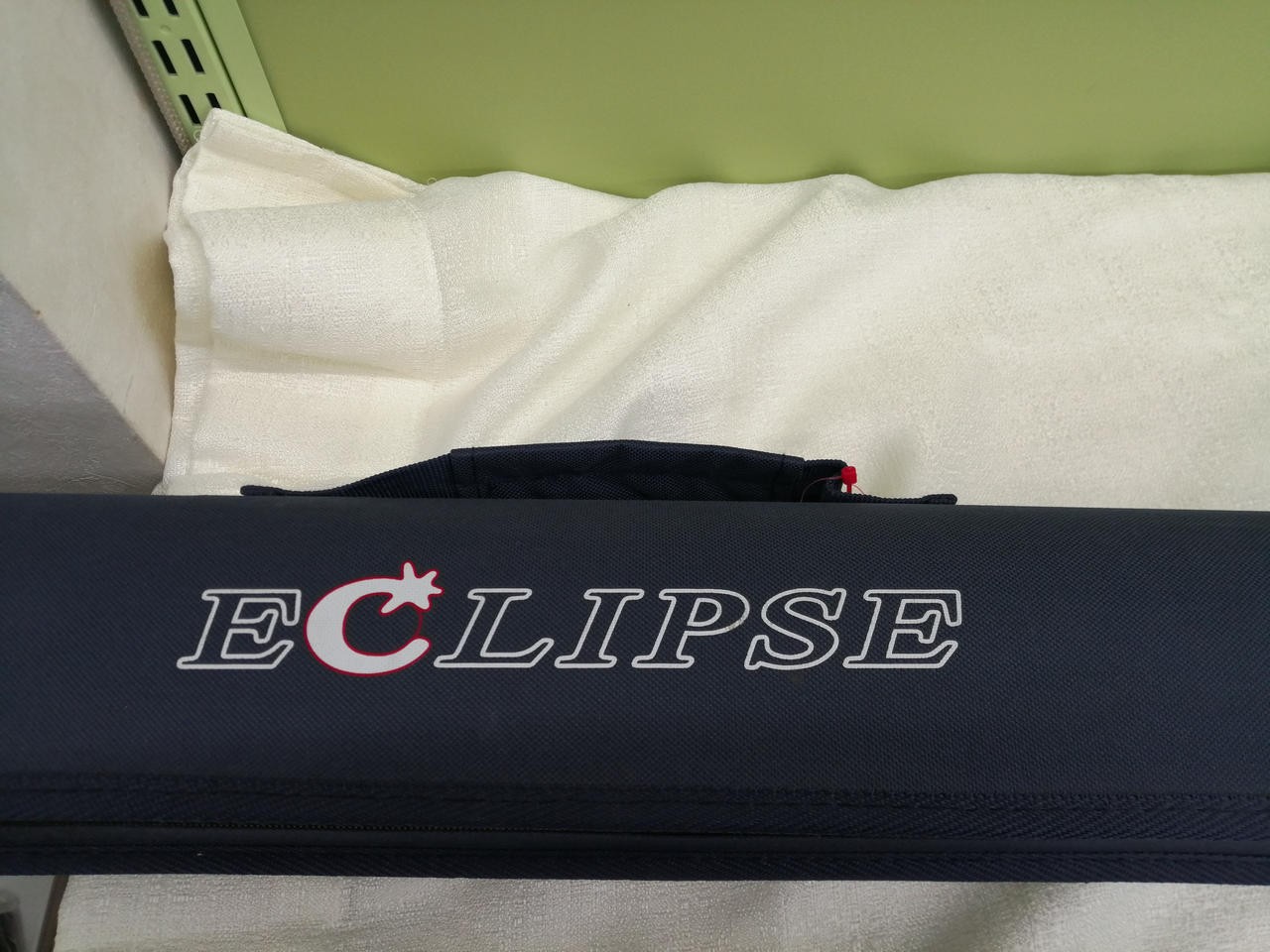ECLIPSE Rexeater 107mm Sea Fishing Rod 10ft 7in, 2-Piece, 183g, Case Included