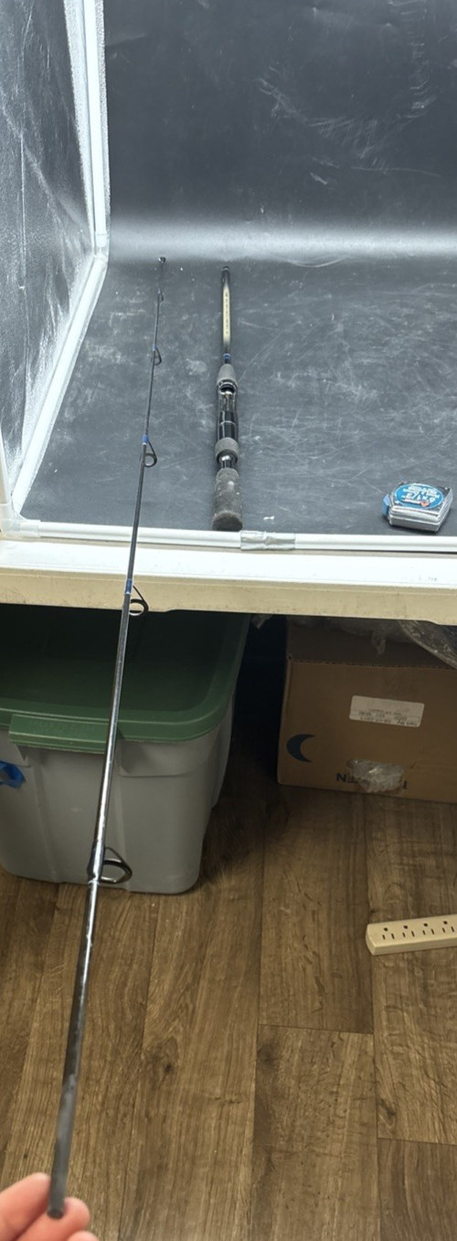3 pc FISHING ROD LOT-PFLUEGER MEDALIST/Shimano SN-60M/Abu Garcia 400