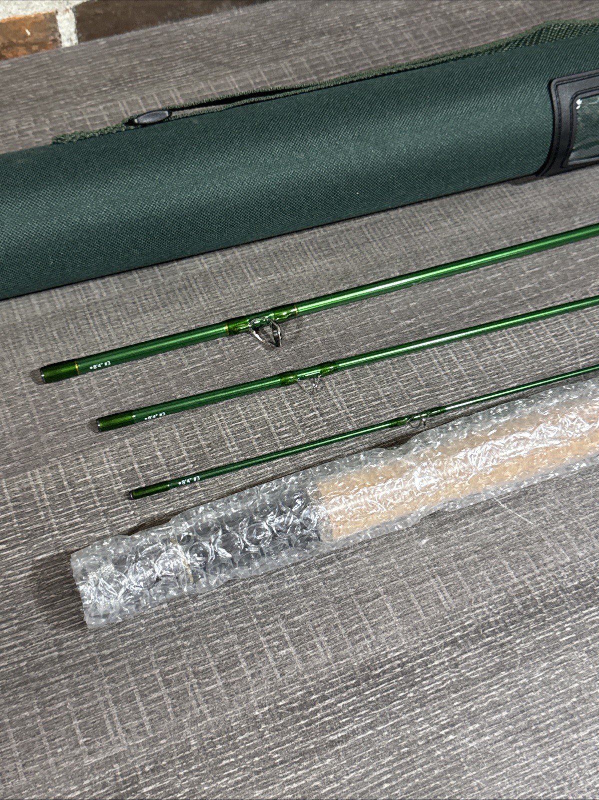 L Maxcatch Premier 8’4″ #3 Fly Rod Only With Case