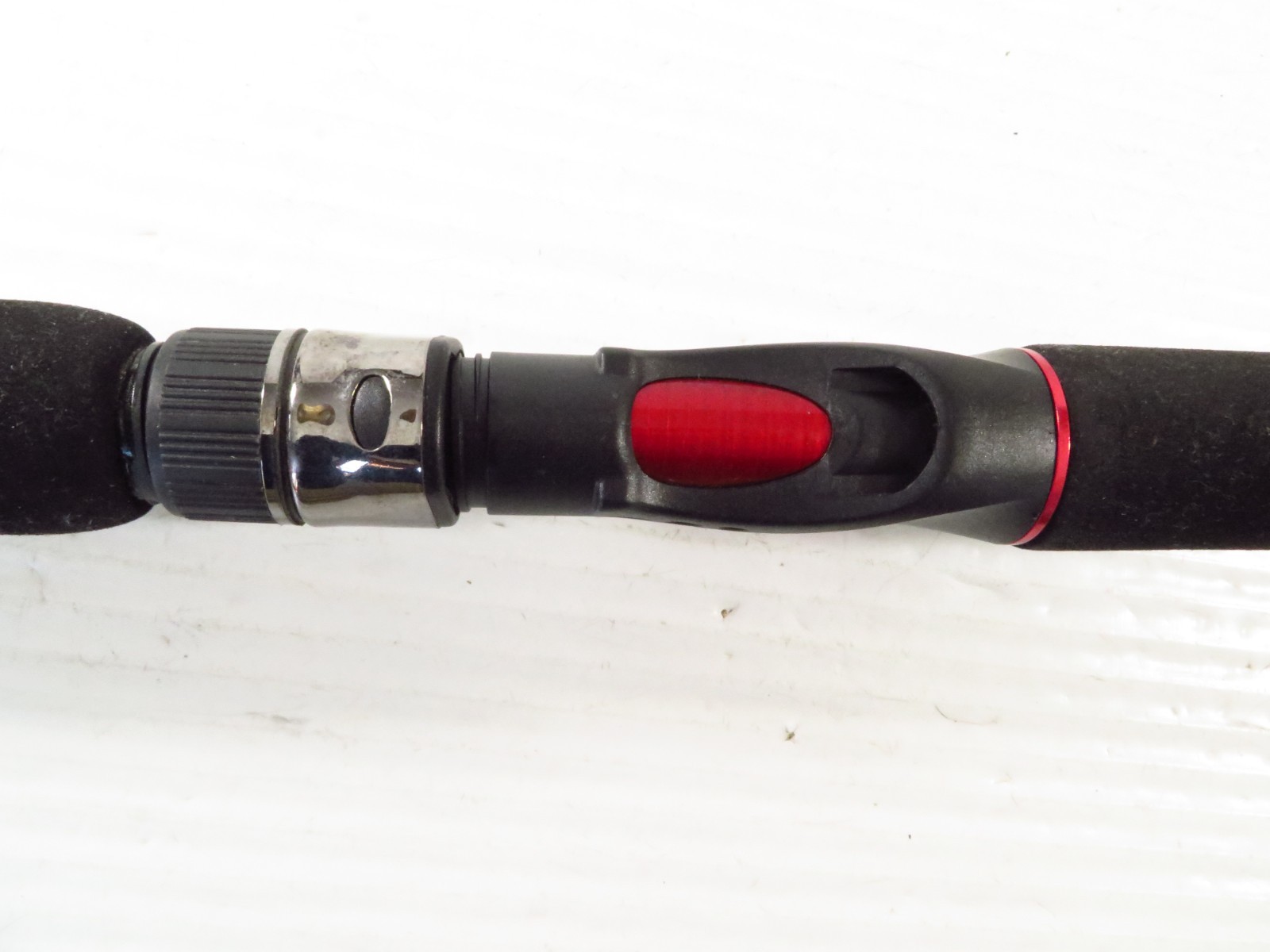 Shakespeare GX2 USCA701M Ugly Stik Spinning Rod 7’0″ Medium, 01K15CM, 1 Piece