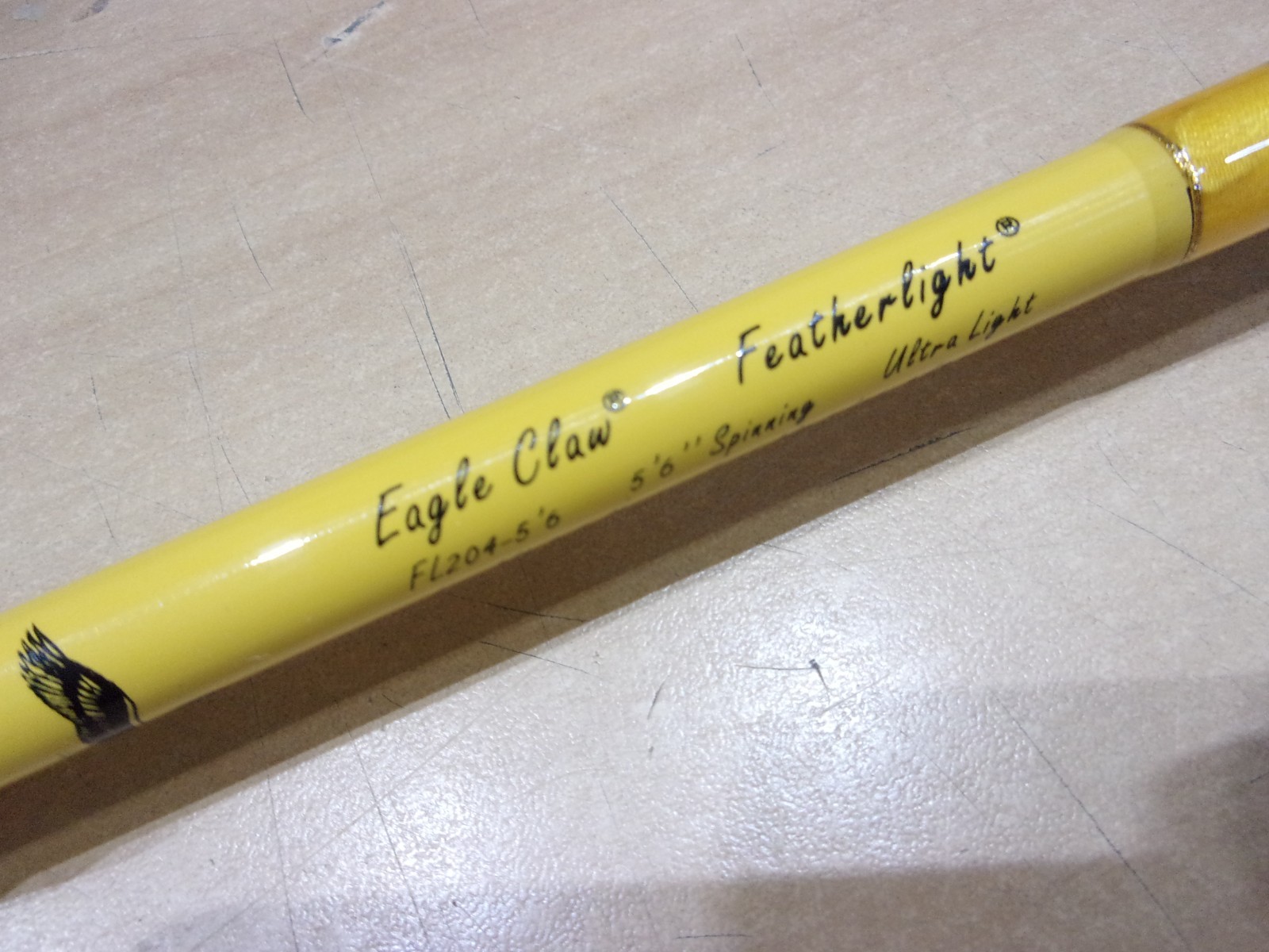 EAGLE CLAW FEATHERLIGHT SPINNING ROD 5 foot 6 inch length