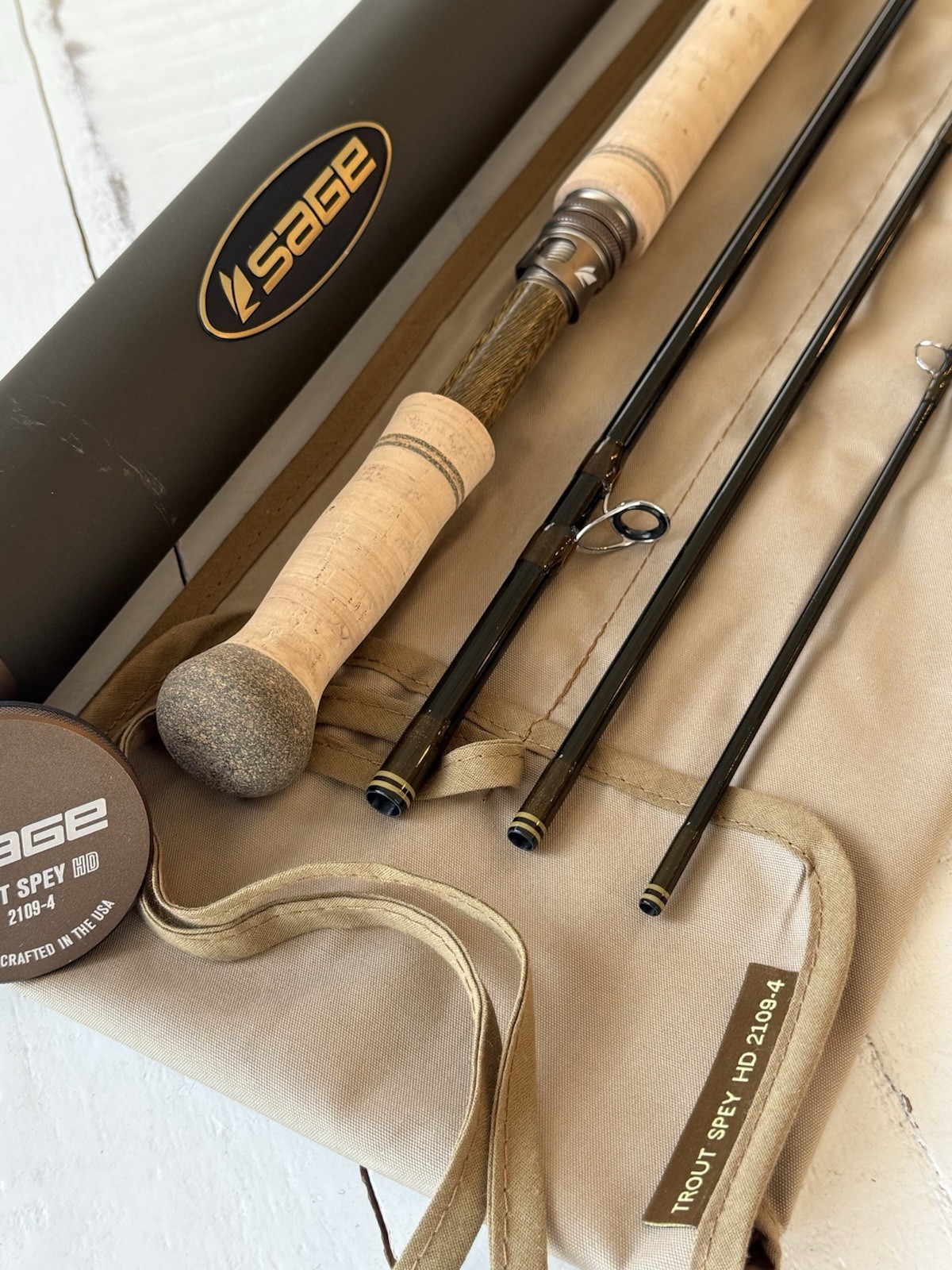 **BEAUTIFUL**~NEW~ SAGE TROUT SPEY HD 2wt 10’9”in FLY Rod!!🔥~LEGENDARY~￼￼