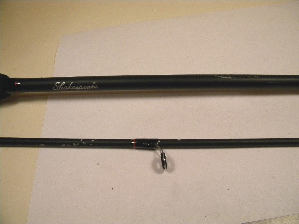 Shakespeare SC 56 2M medium 5’6″ casting rod