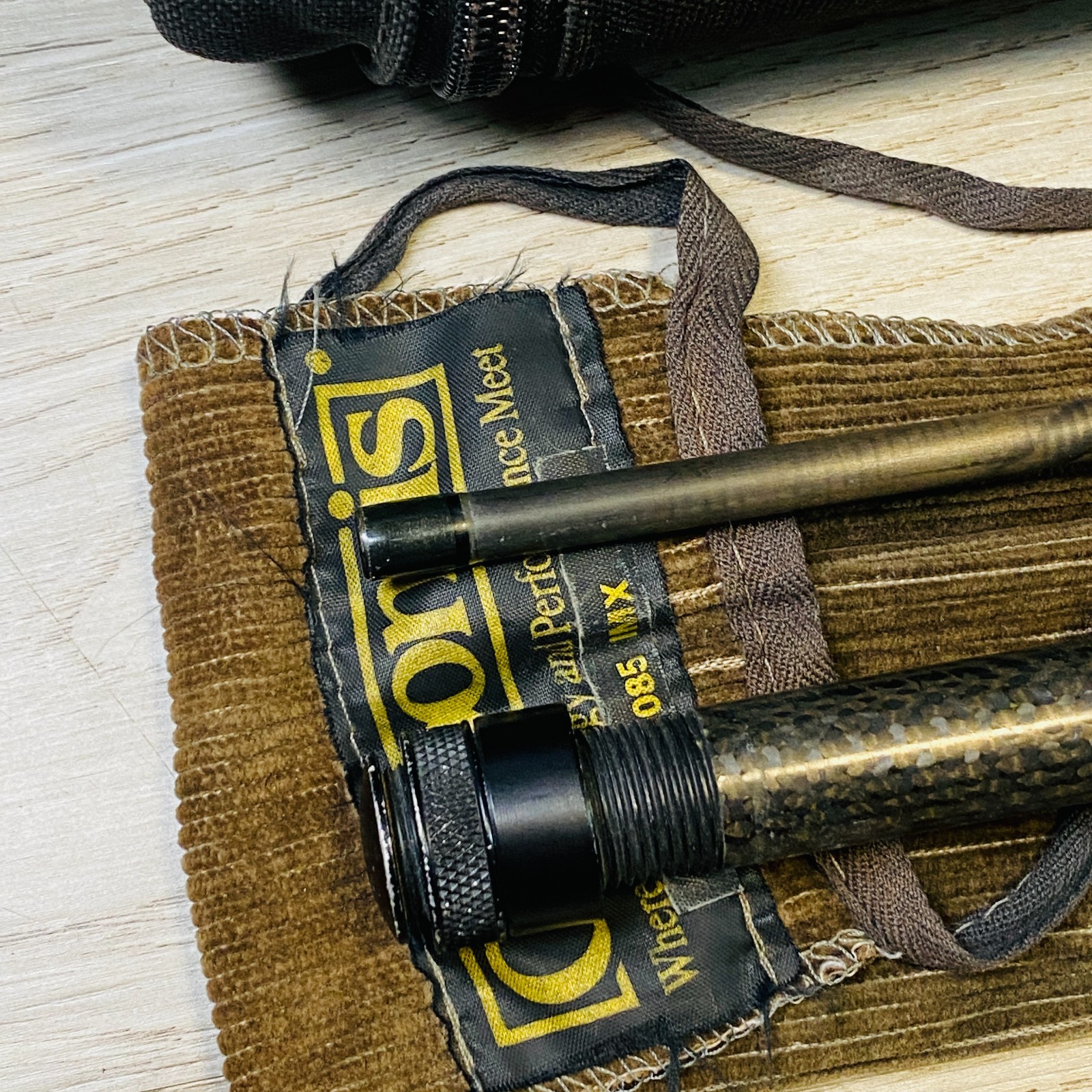 [Excellent] G. Loomis IMX FR1085 9’0″ 5wt Fly Rod w/tube case