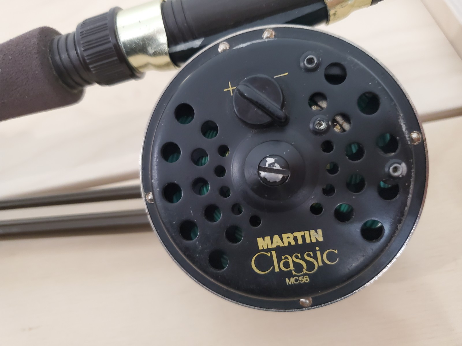 VINTAGE SHAKESPEARE 3 PC 8’0″ FY 12-R 7/8 LINE FIBERGLASS FLY ROD w/Martin Reel