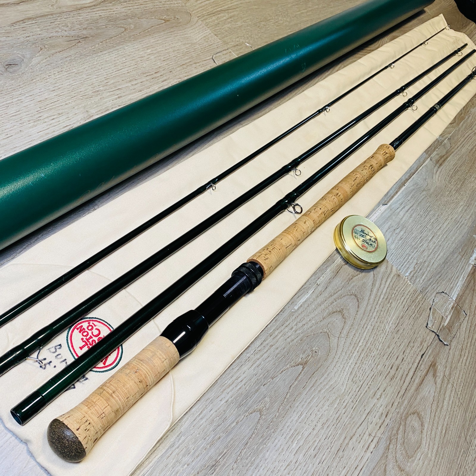 R.L. Winston Boron III TH 15’0″ 4pcs 9wt Fly Rod Fishing w/tube & sock