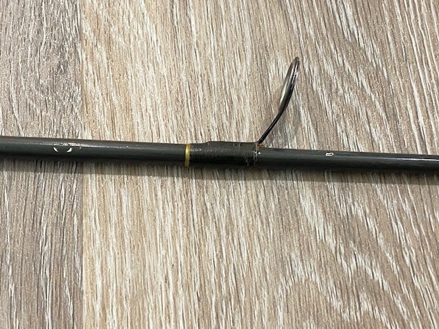 Lot Of 2 Shakespeare Spinning Rods Cirrus CGS 50 2UL 5′ & Mantis WMSP602M 6′