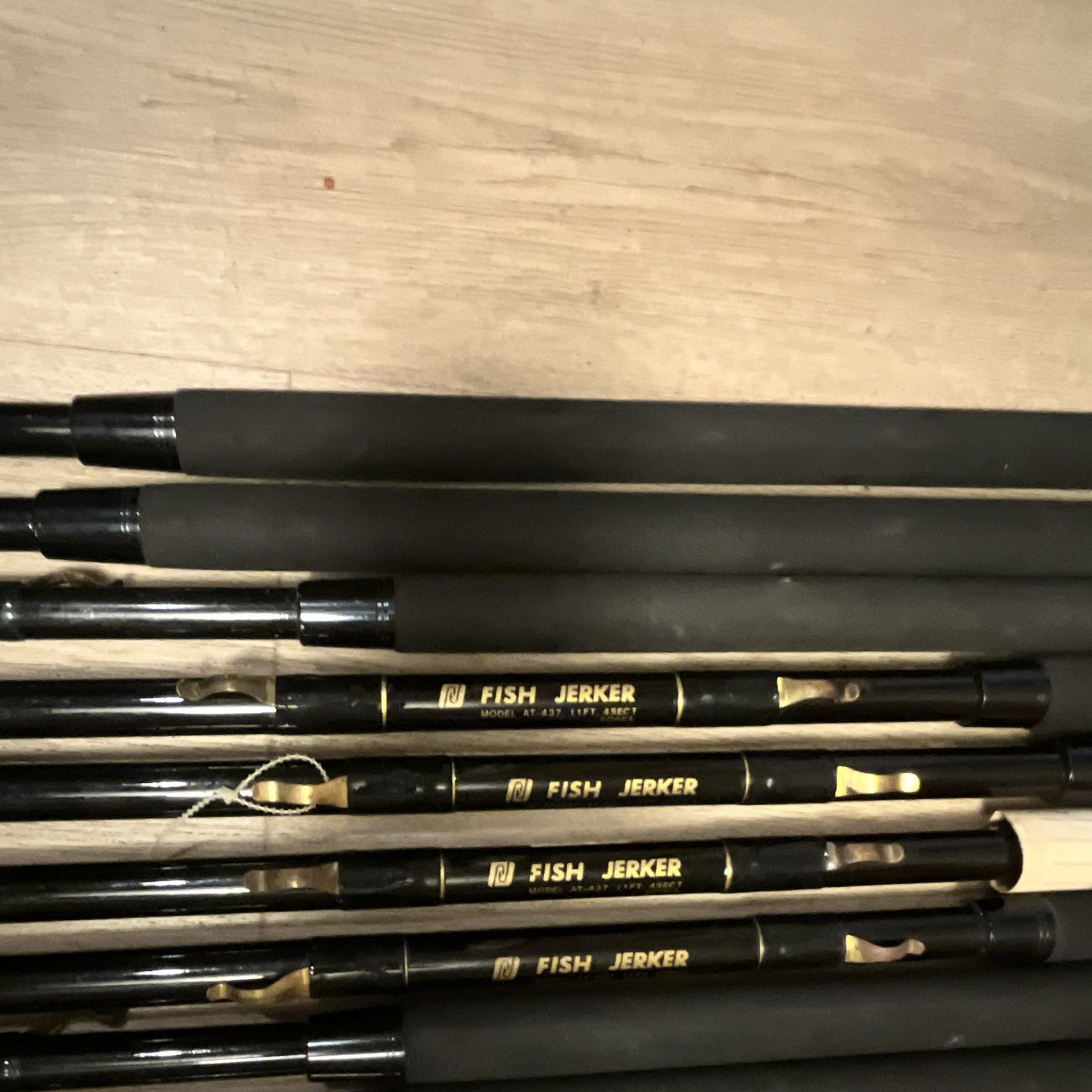 Fish Jerker Wrangler AT 437 Casting Rod 4ft 8in Med Fast Graphite 8lb Blk set40