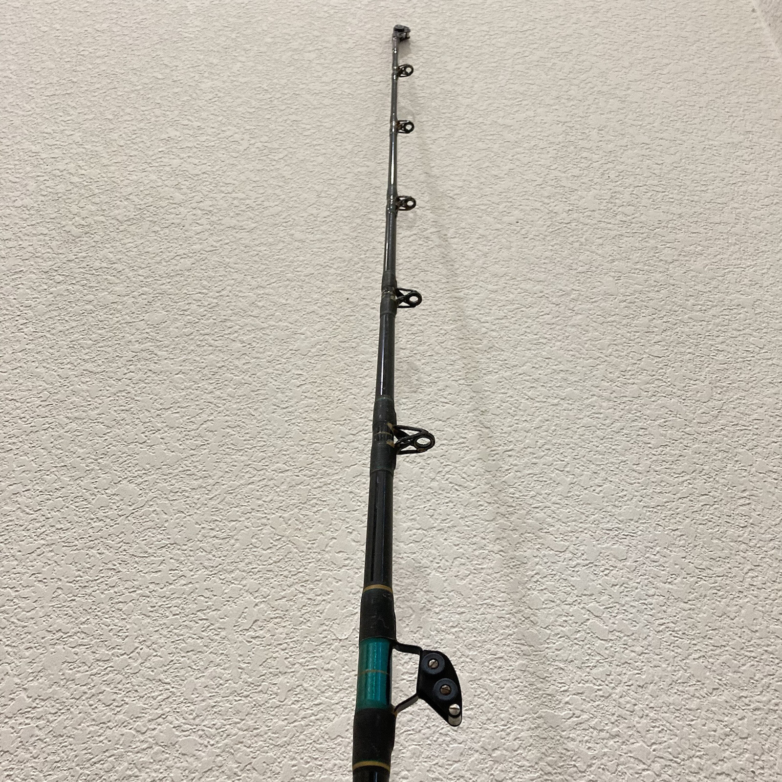 Vintage Shakespeare Tidewater BTW60 SURR 6’0” 30-80Lb 1 Piece Fishing Rod